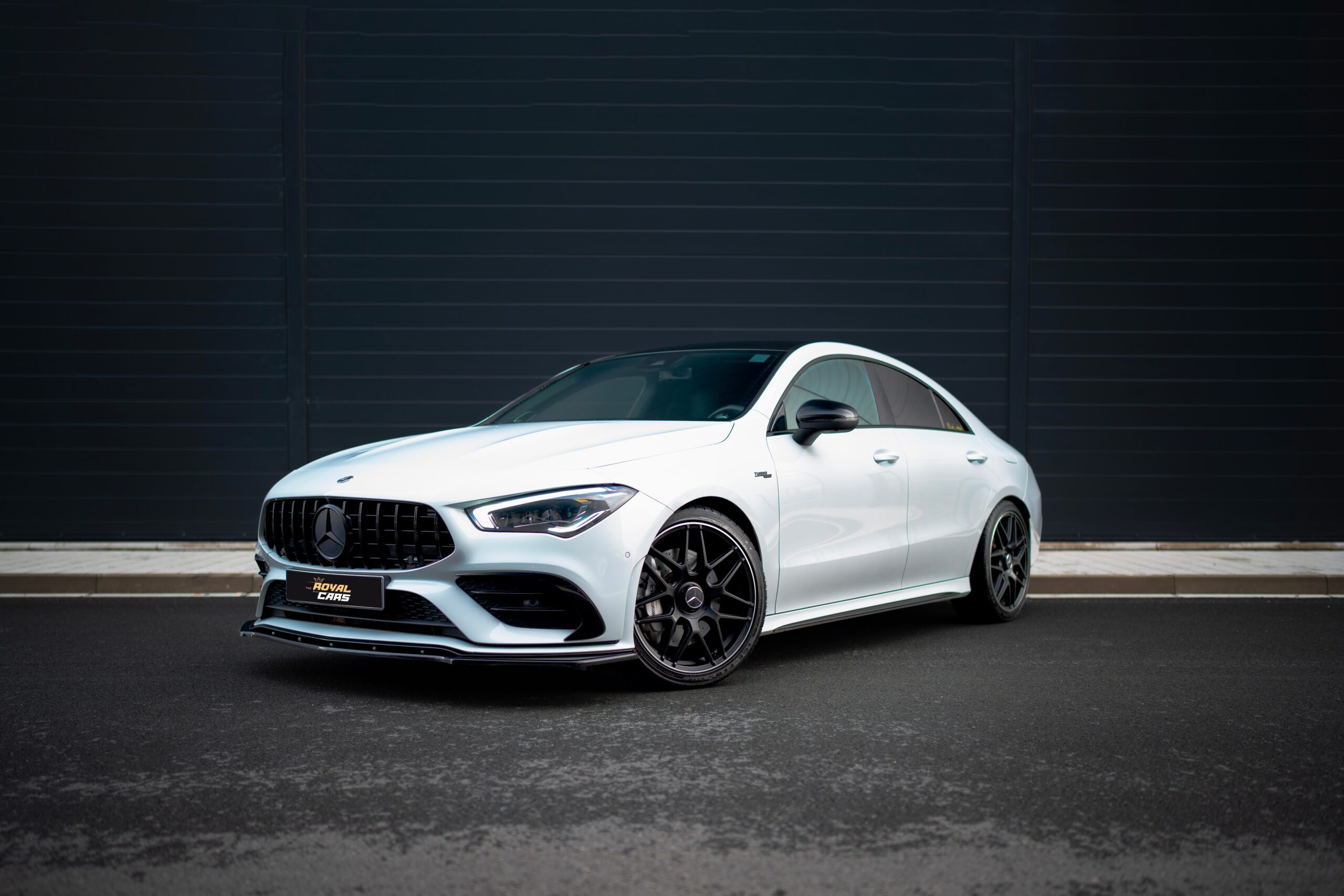 MERCEDES CLA 35 AMG